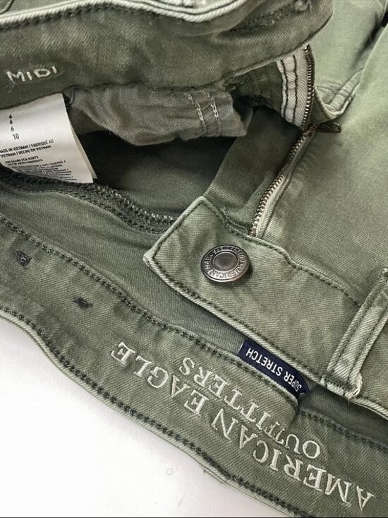 American Eagle Outfitters Pants - American Eagle Womens Jean Midi Short Shorts Size 6 Solid Green Stretch #0296